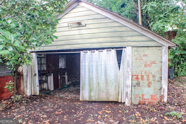 view of outdoor structure