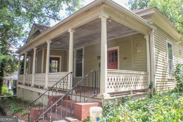 view of front of property with covered porch