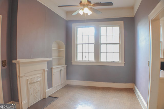 unfurnished living room featuring light parquet floors, ornamental molding, and ceiling fan