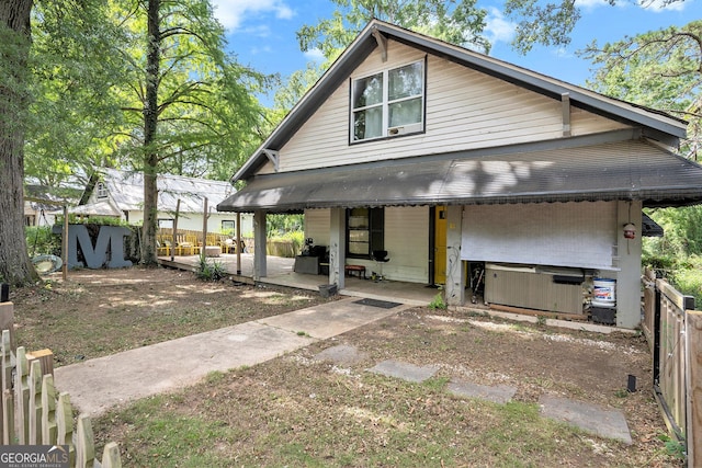 view of front of house