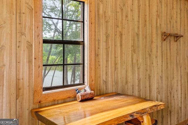 interior details with wooden walls