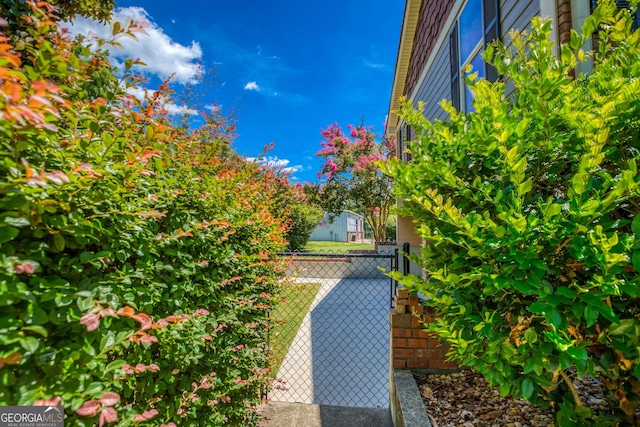 exterior space featuring fence