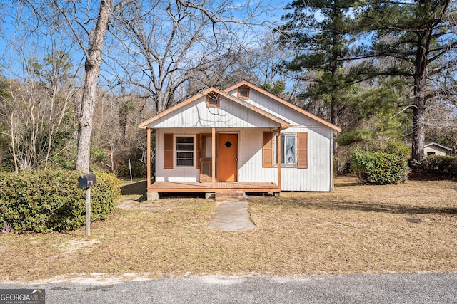 view of front of home featuring a porch