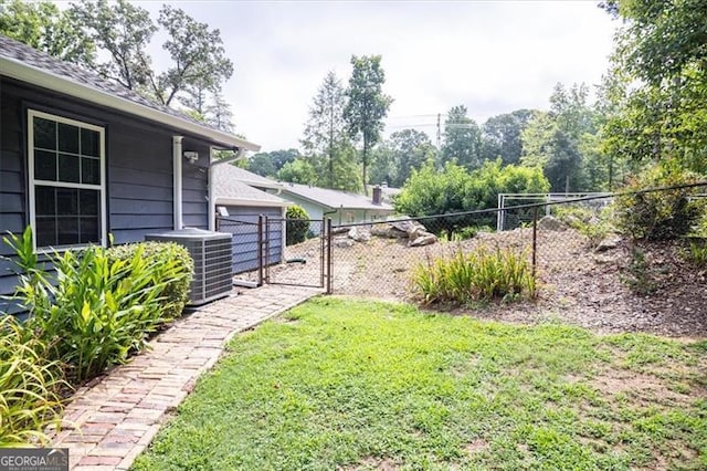 view of yard featuring cooling unit