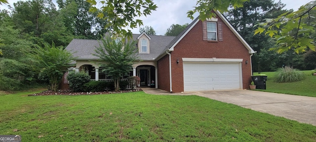 view of front facade featuring a garage and a front yard