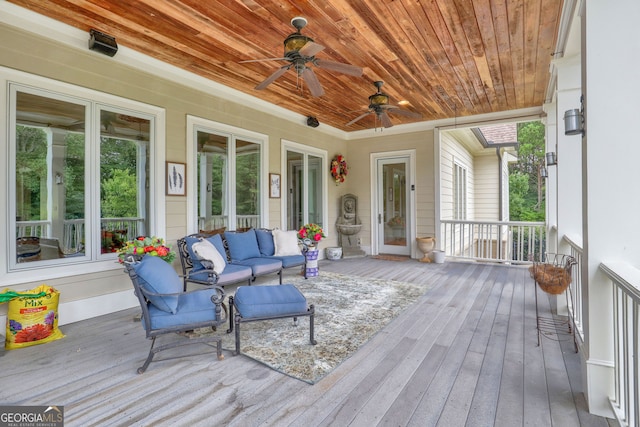 deck with ceiling fan