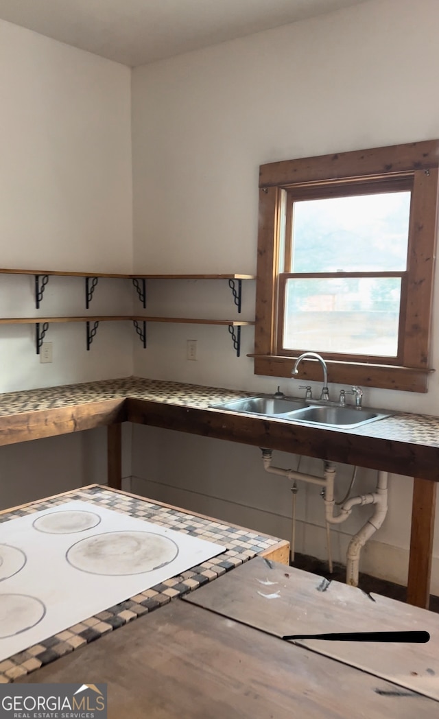 kitchen featuring sink