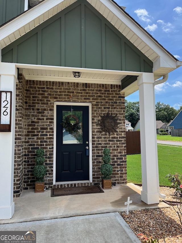 view of doorway to property