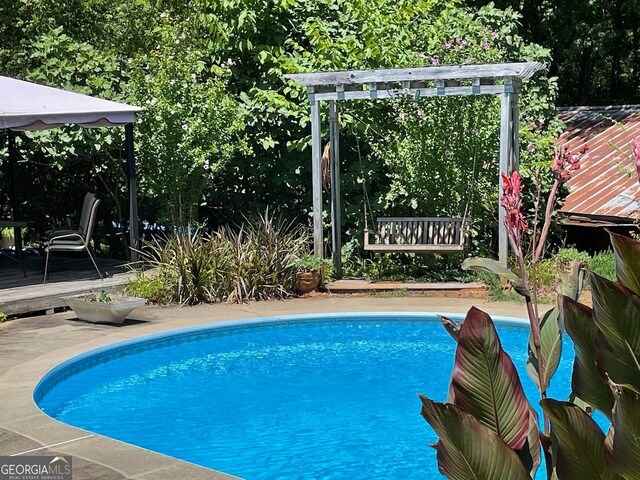 view of outdoor pool