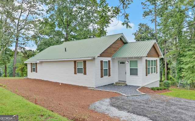 view of front of property