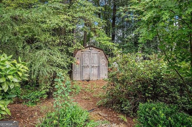 view of outbuilding