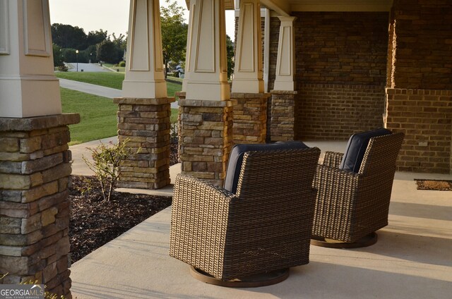 view of patio / terrace with covered porch