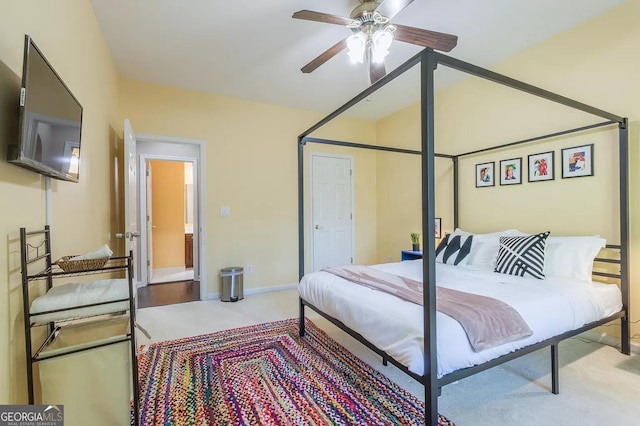 bedroom featuring ceiling fan