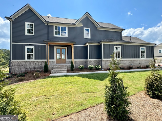 view of front of home with a front lawn