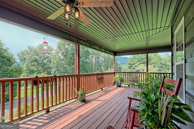 deck featuring ceiling fan