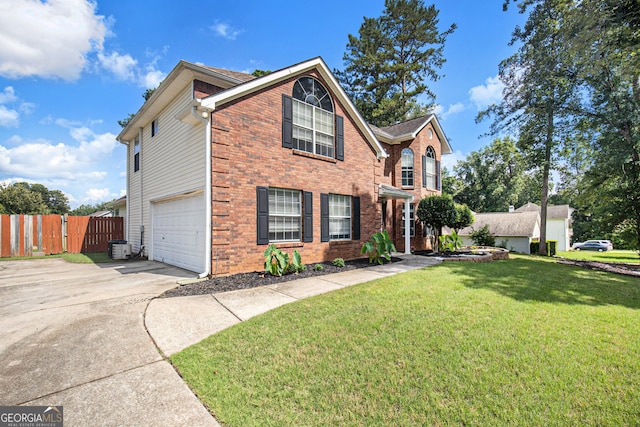 view of front property featuring a front lawn