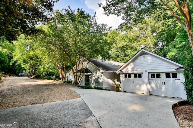 view of front facade with a garage