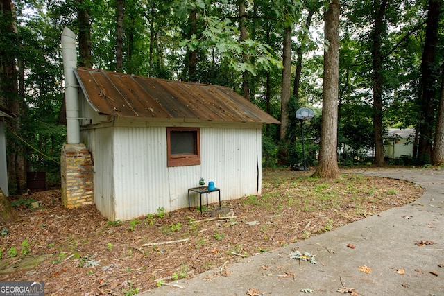 view of outdoor structure