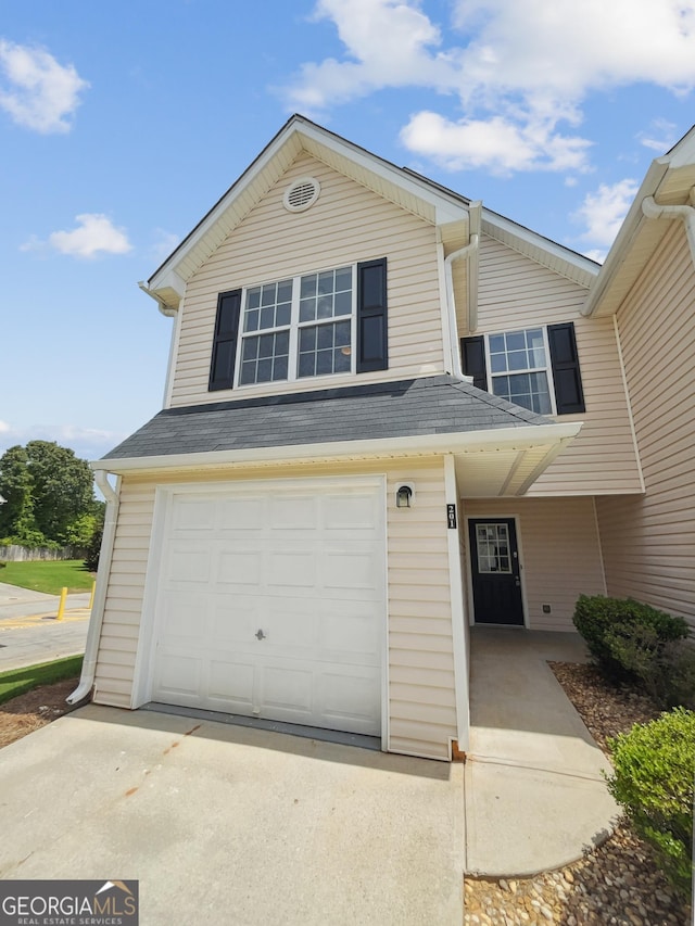 view of front of house featuring a garage