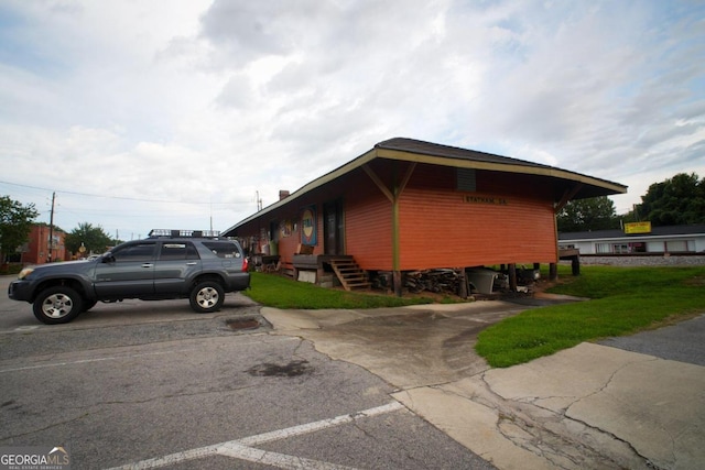 view of property exterior