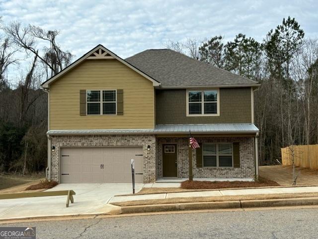 view of front of house featuring a garage