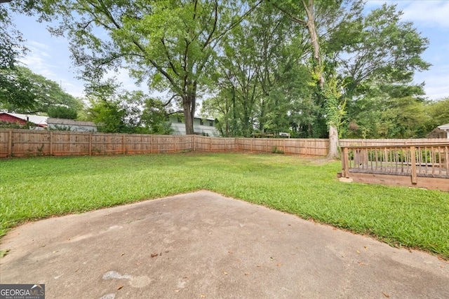 view of yard with a patio