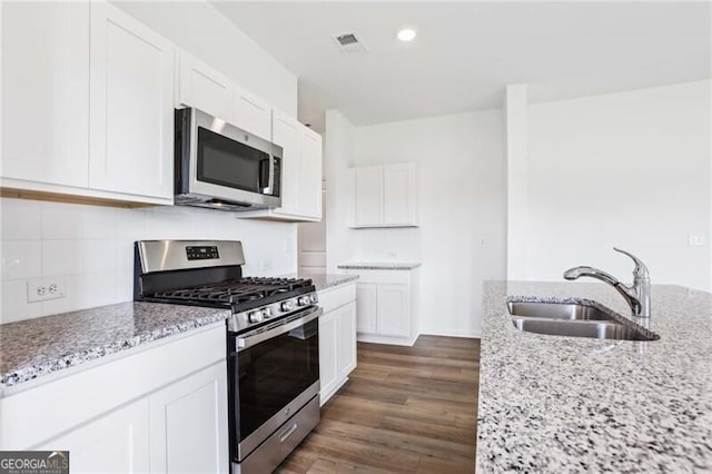 unfurnished room featuring dark hardwood / wood-style flooring