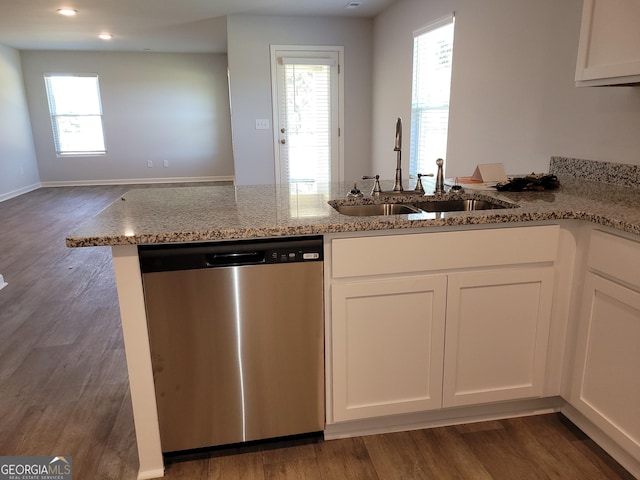 726 Windstream Dr Unit A10, Lagrange, GA 30241 - kitchen with hardwood / wood-style flooring, sink, and dishwasher