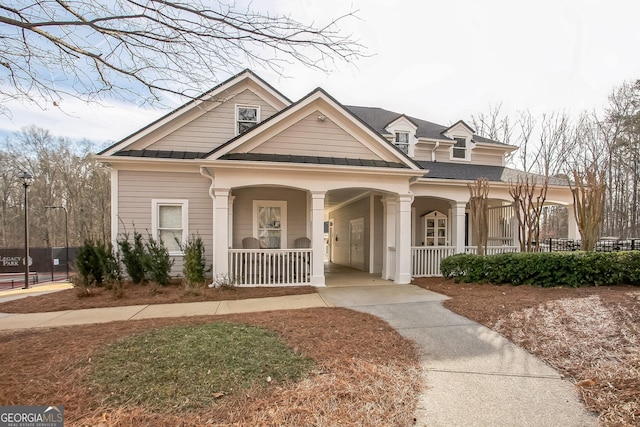 view of front of house featuring a porch