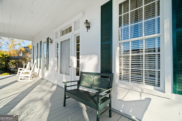 211 Main St, Franklin, GA 30217 - view of wooden porch
