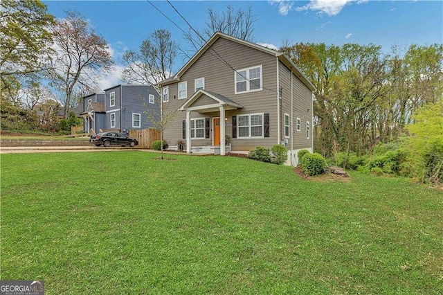 view of front of house featuring a front yard