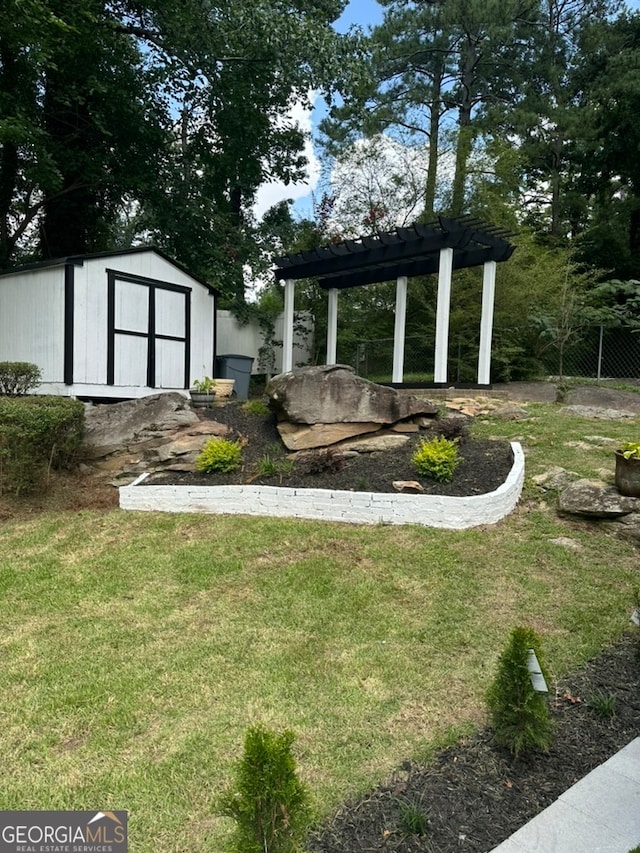 view of yard with a shed