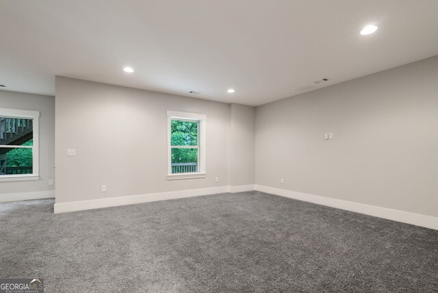 view of carpeted spare room