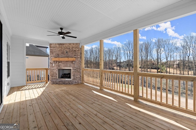 deck with a ceiling fan