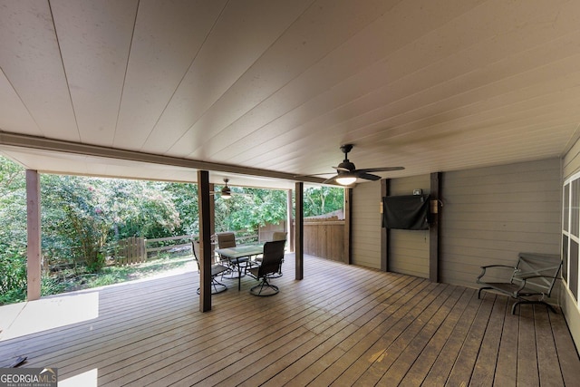 deck with ceiling fan