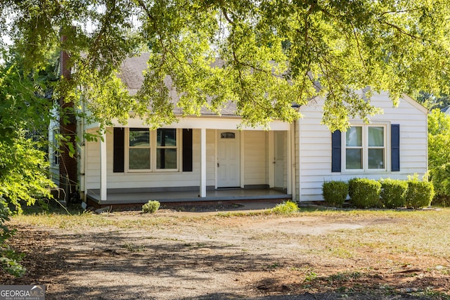 view of front of home with covered porch