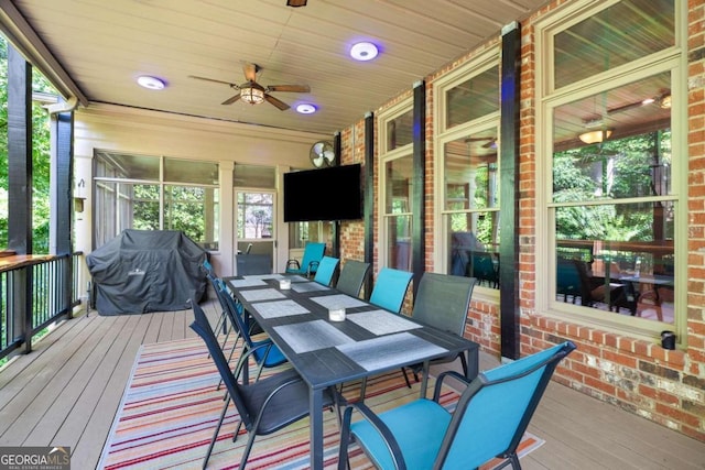 deck featuring ceiling fan