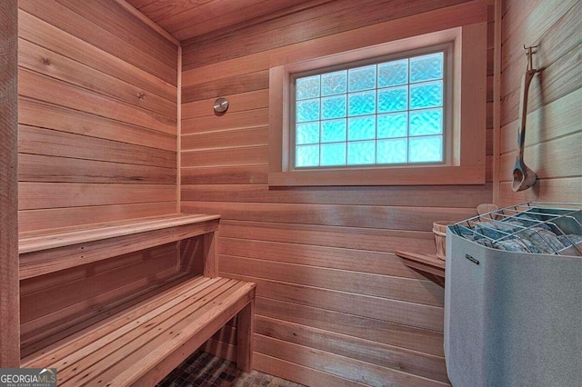 view of sauna / steam room