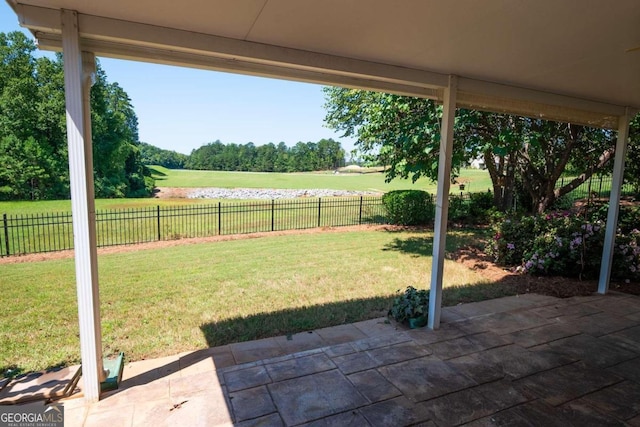 view of yard with a patio area