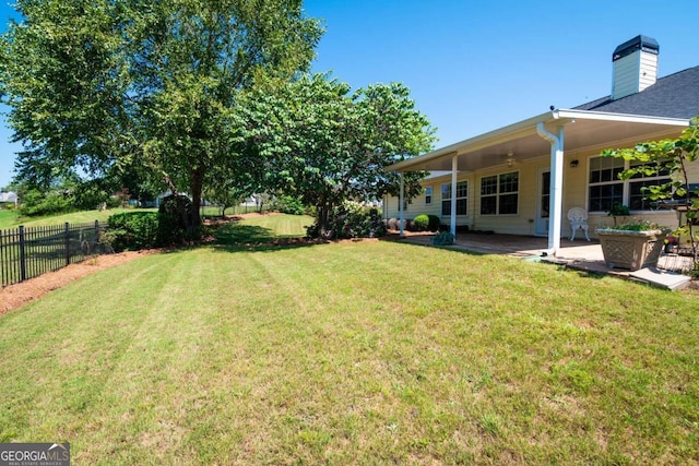 view of yard featuring a patio area