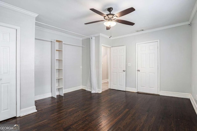 unfurnished bedroom with ceiling fan, crown molding, and hardwood / wood-style flooring