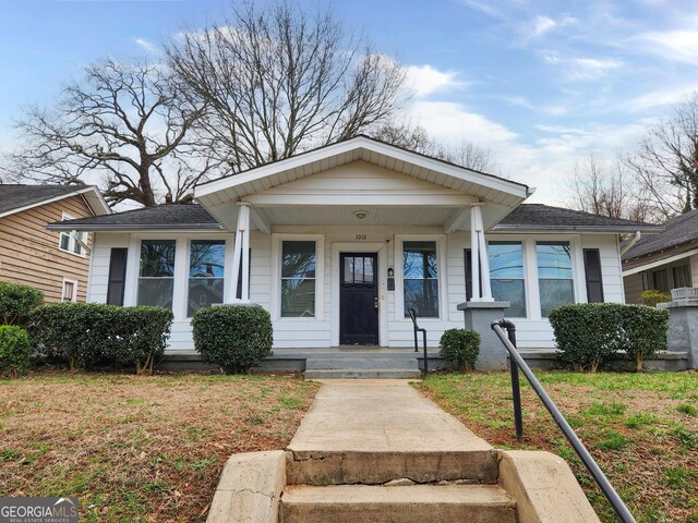 view of front of home featuring covered porch