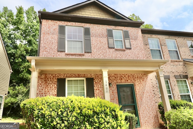 view of front of property featuring a porch