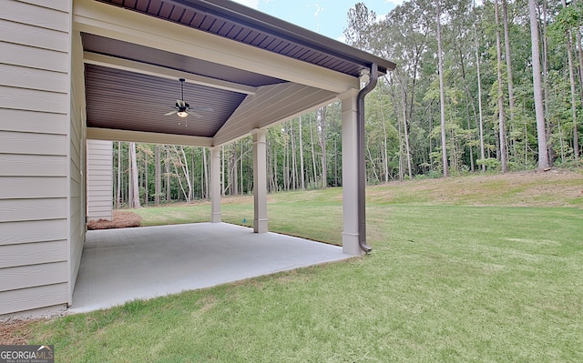 view of yard with a patio