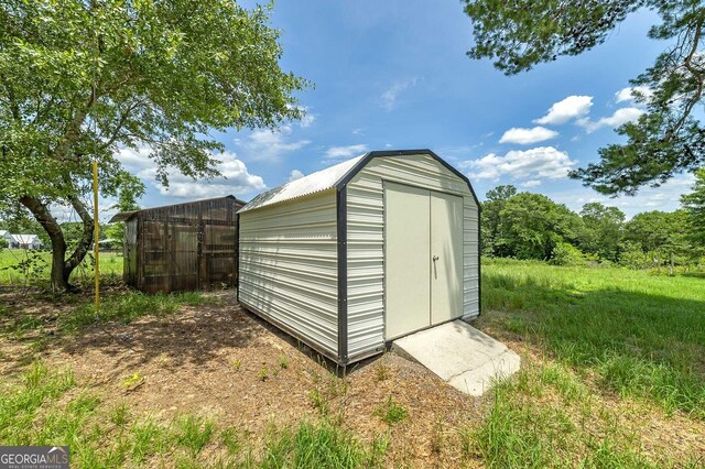 view of outdoor structure