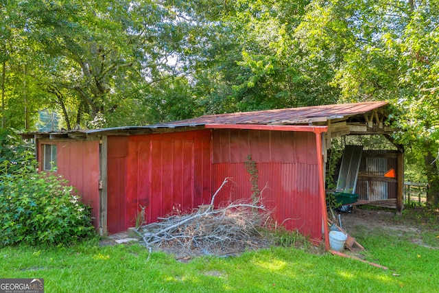 view of outbuilding