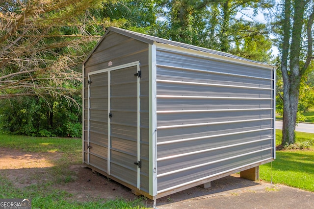 view of outbuilding