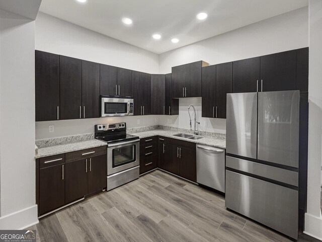 Listing photo 3 for 745 Fountainhead Ln NE Unit 113, Atlanta GA 30324