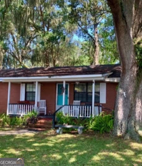 view of front of house featuring a porch