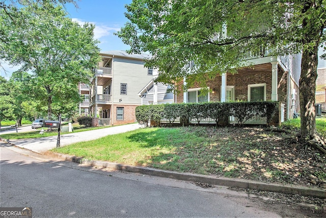 view of front of house